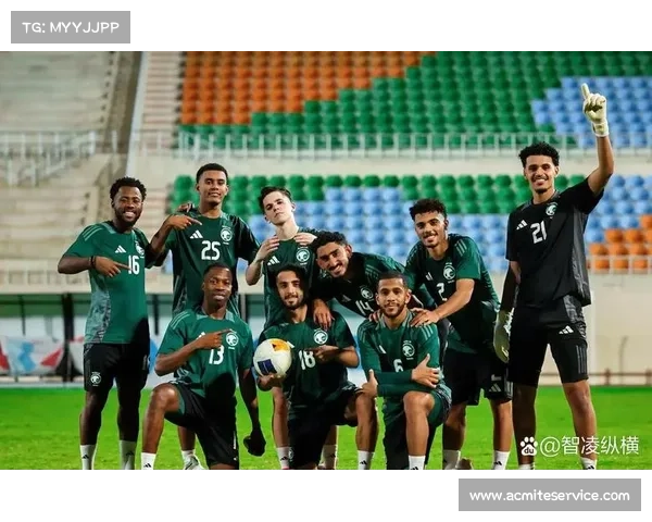 勒纳尔带领沙特队成功晋级世预赛 更衣室内欢庆胜利时刻